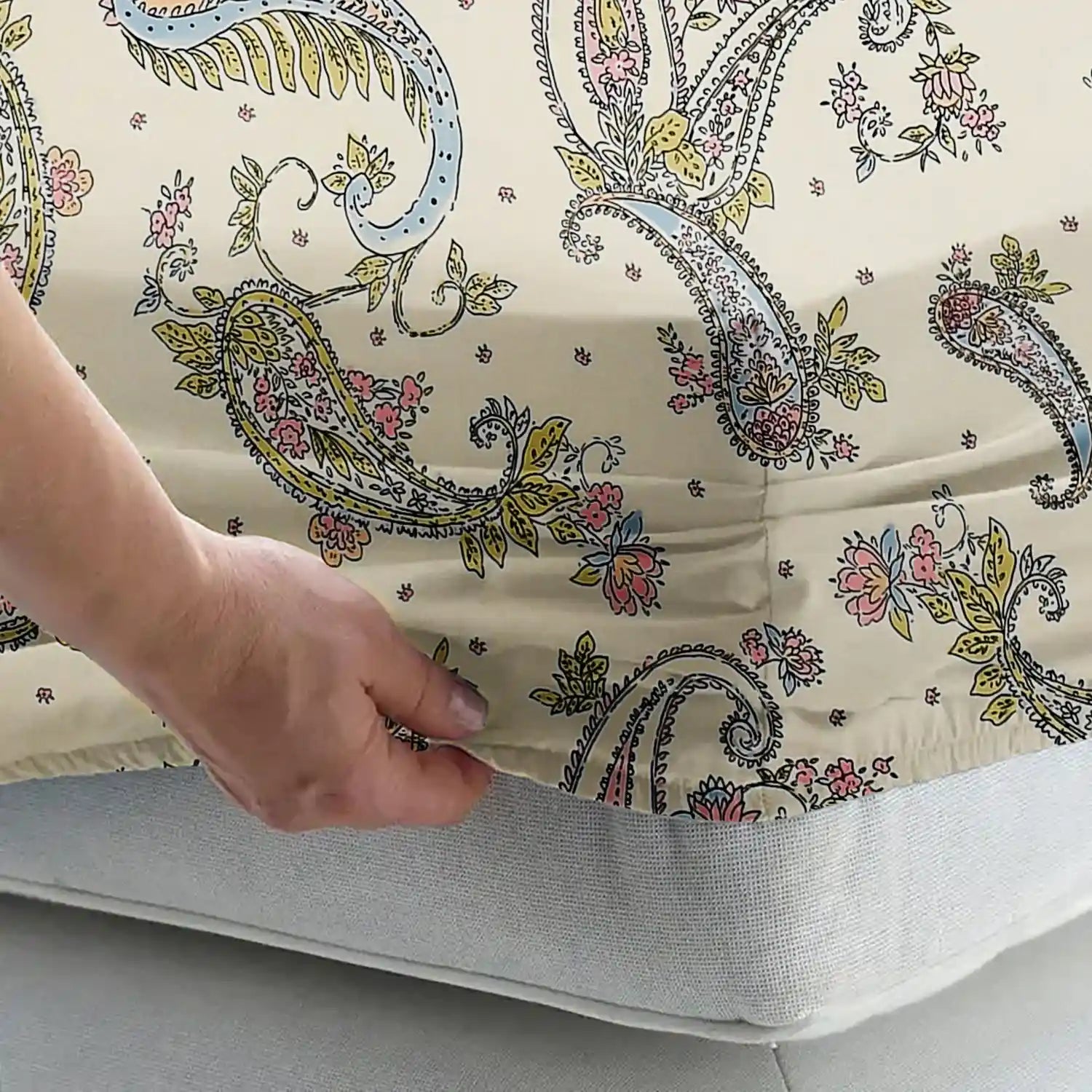 Alora - King - Fitted Bedsheet (78×72 inches)