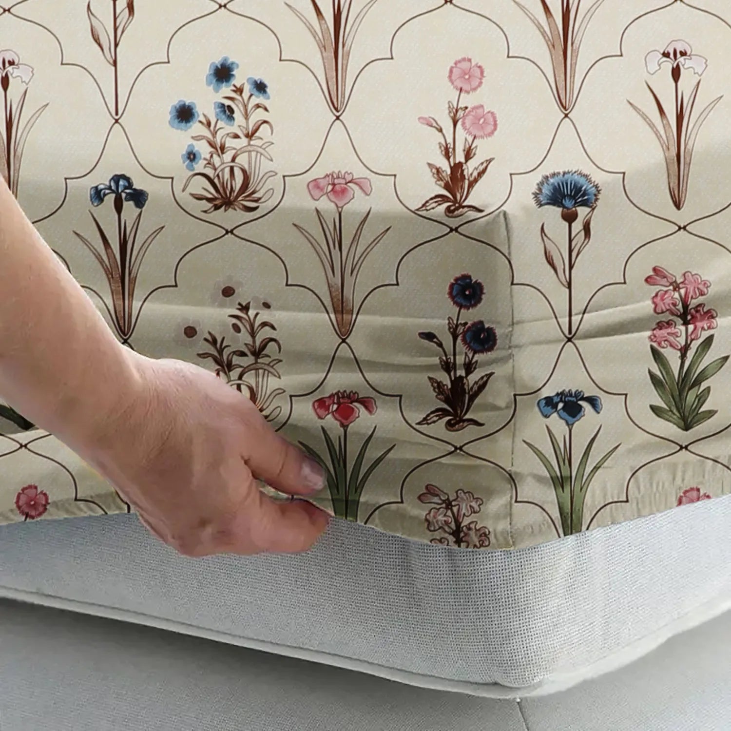 Auralia - King - Fitted Bedsheet (78×72 inches)
