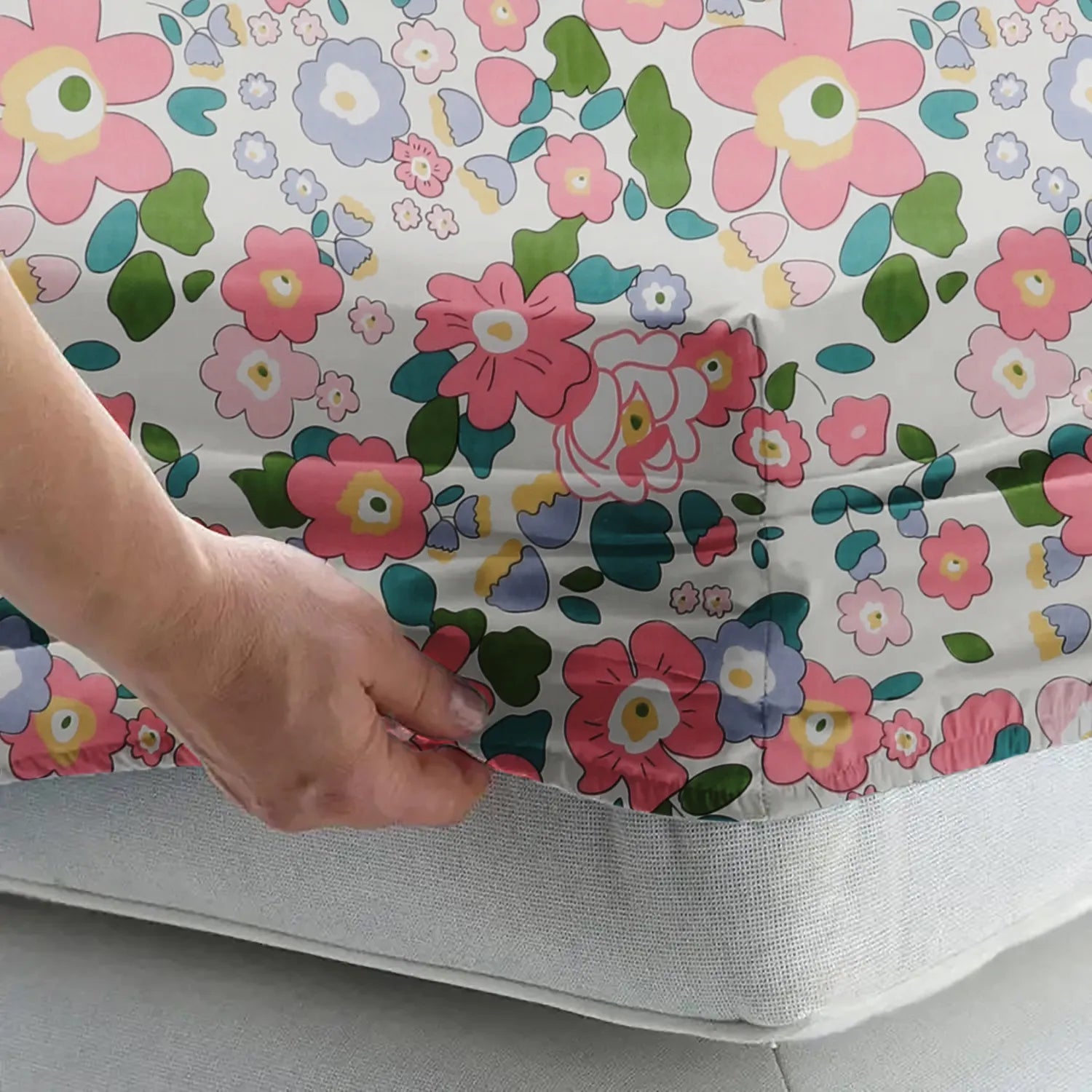 Cabana - King - Fitted Bedsheet (78×72 inches)