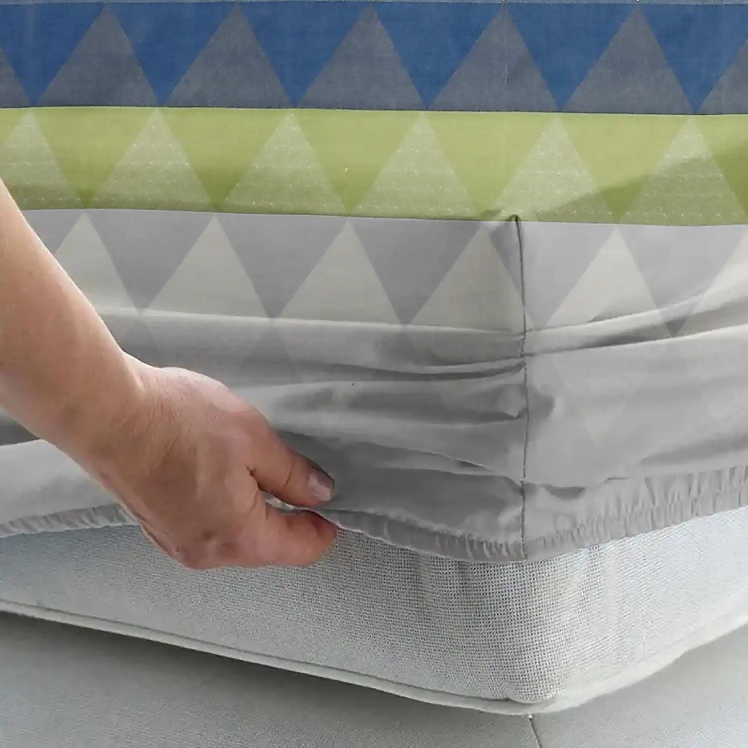 Coral - Queen/Double - Fitted Bedsheet (76×72 inches)