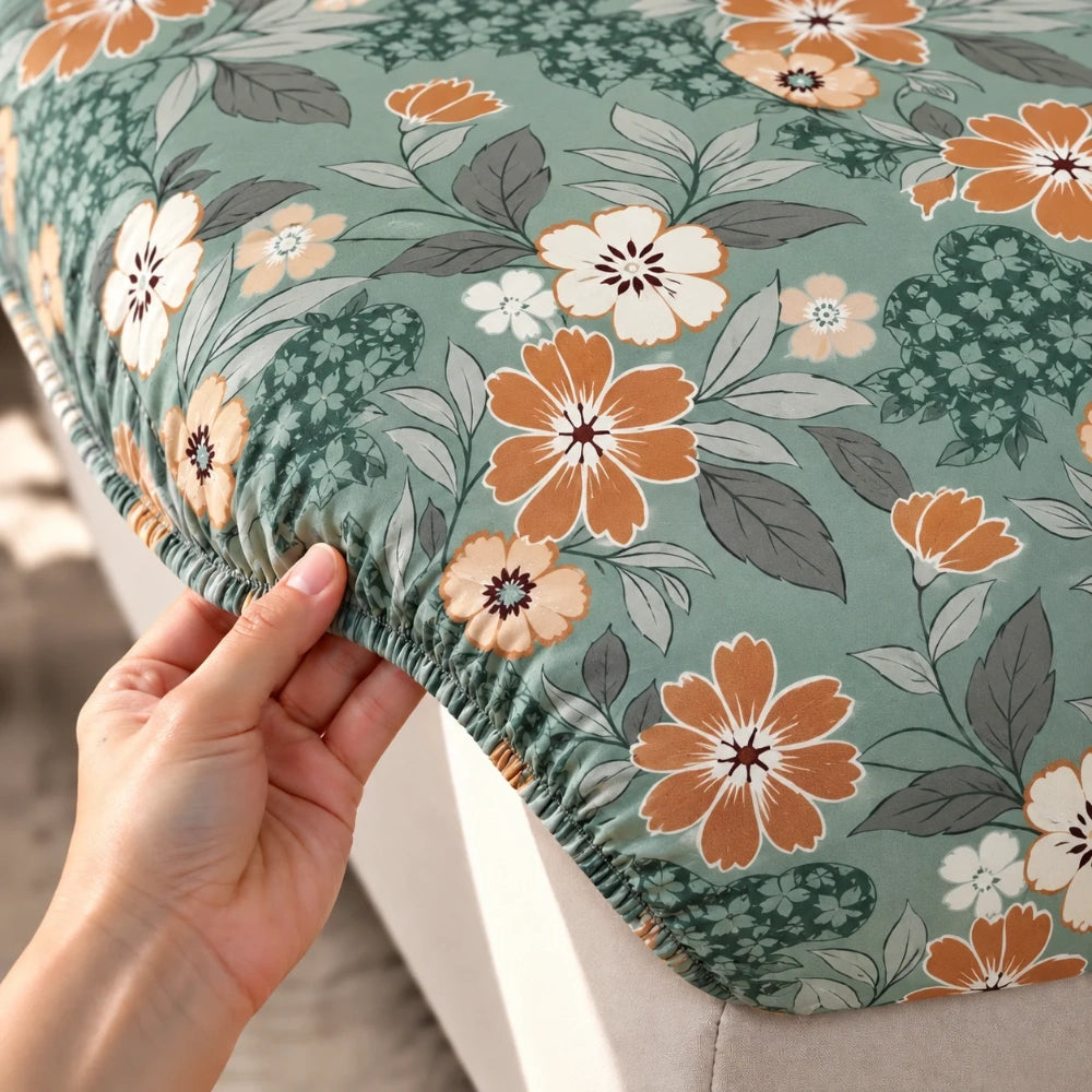 Flora Noir - Queen/Double - Fitted Bedsheet (76×72 inches)