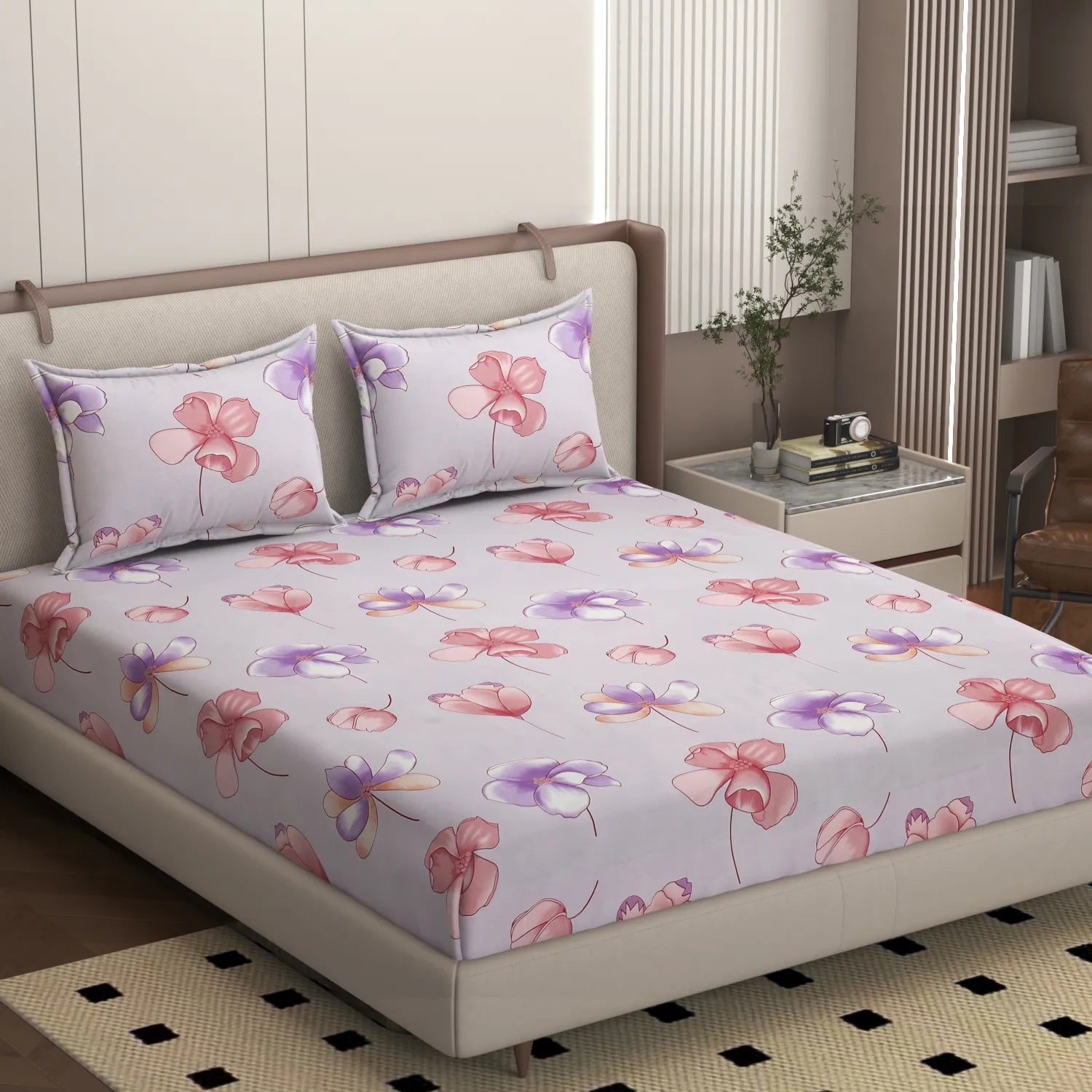 Blush Bloom - Queen/Double - Fitted Bedsheet (76×72 inches)