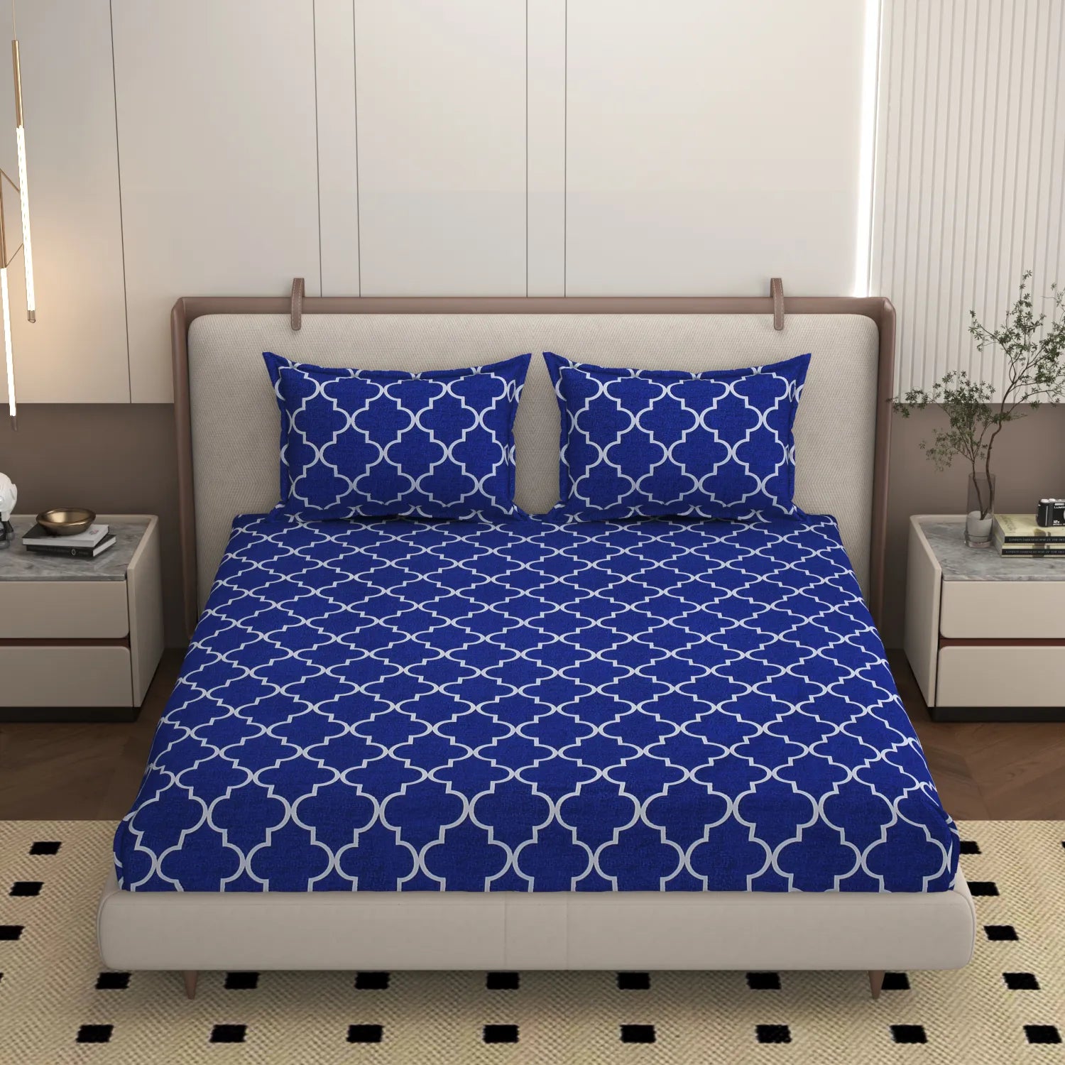 Quatrefoil Blue - Queen/Double - Fitted Bedsheet (76×72 inches)