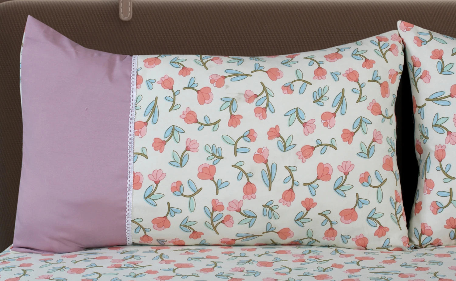 Rosebud - Panel - King Fitted Bedsheet (78×72 inches)