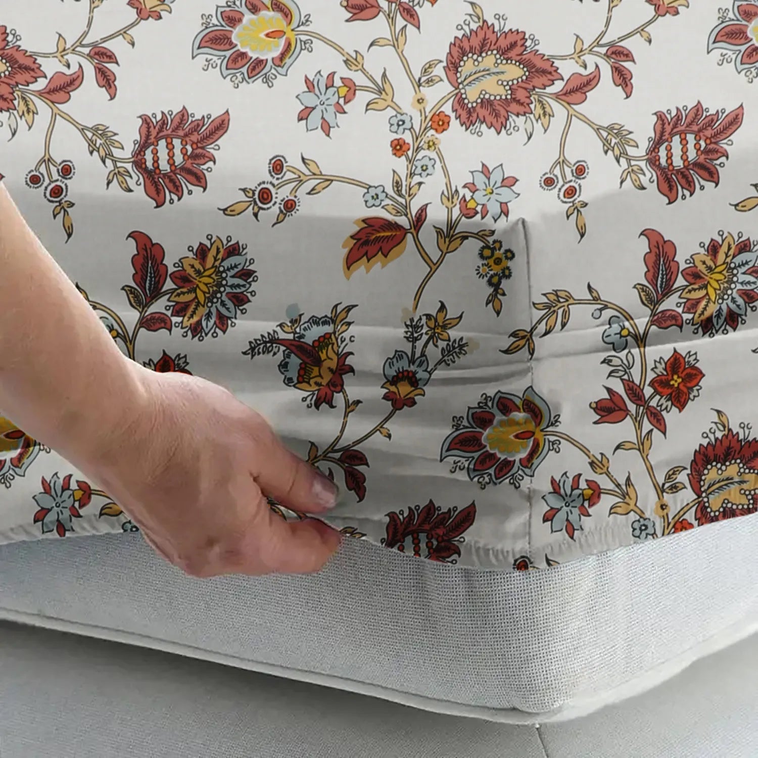 Scarlett - King - Fitted Bedsheet (78×72 inches)