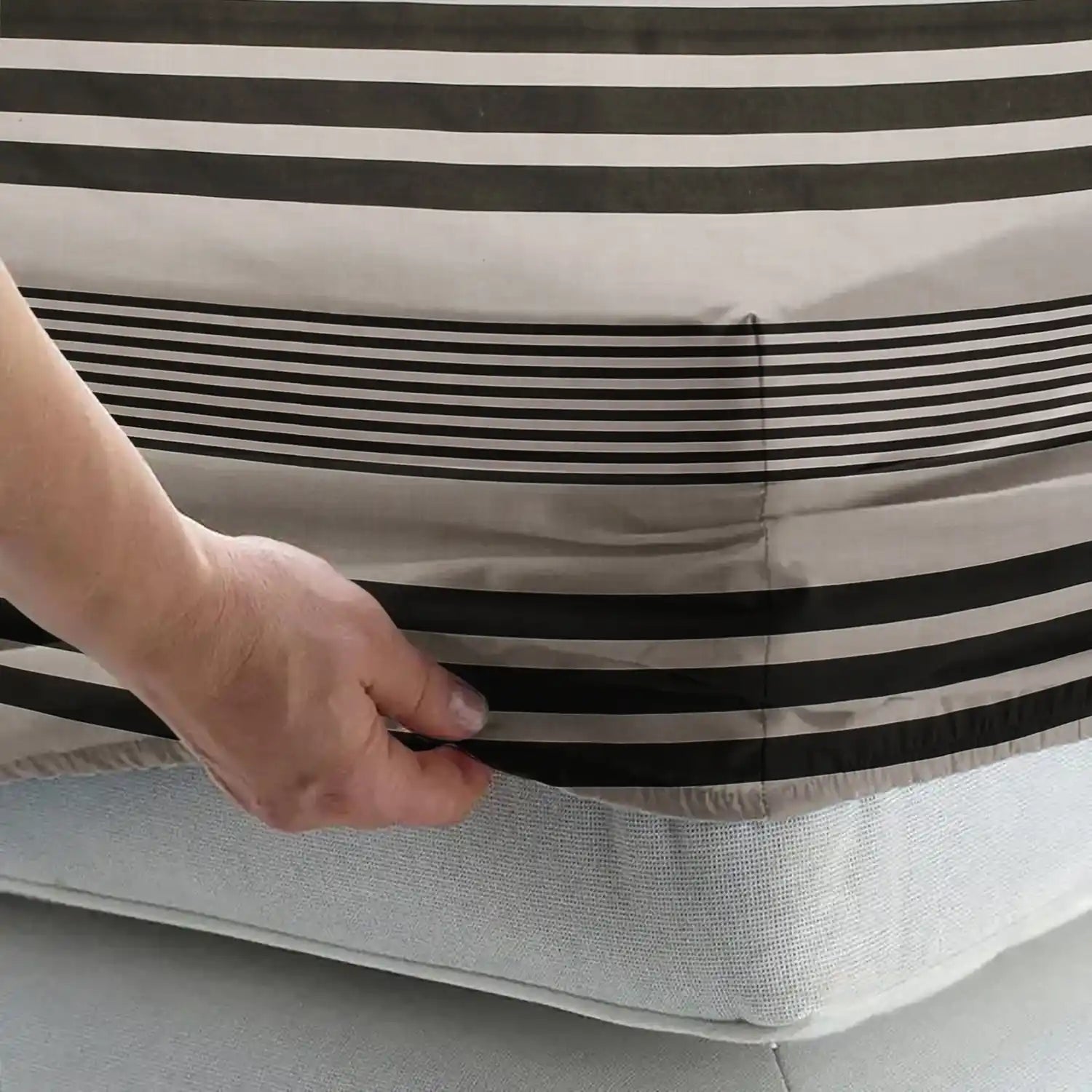 Shadow - King - Fitted Bedsheet (78×72 inches)