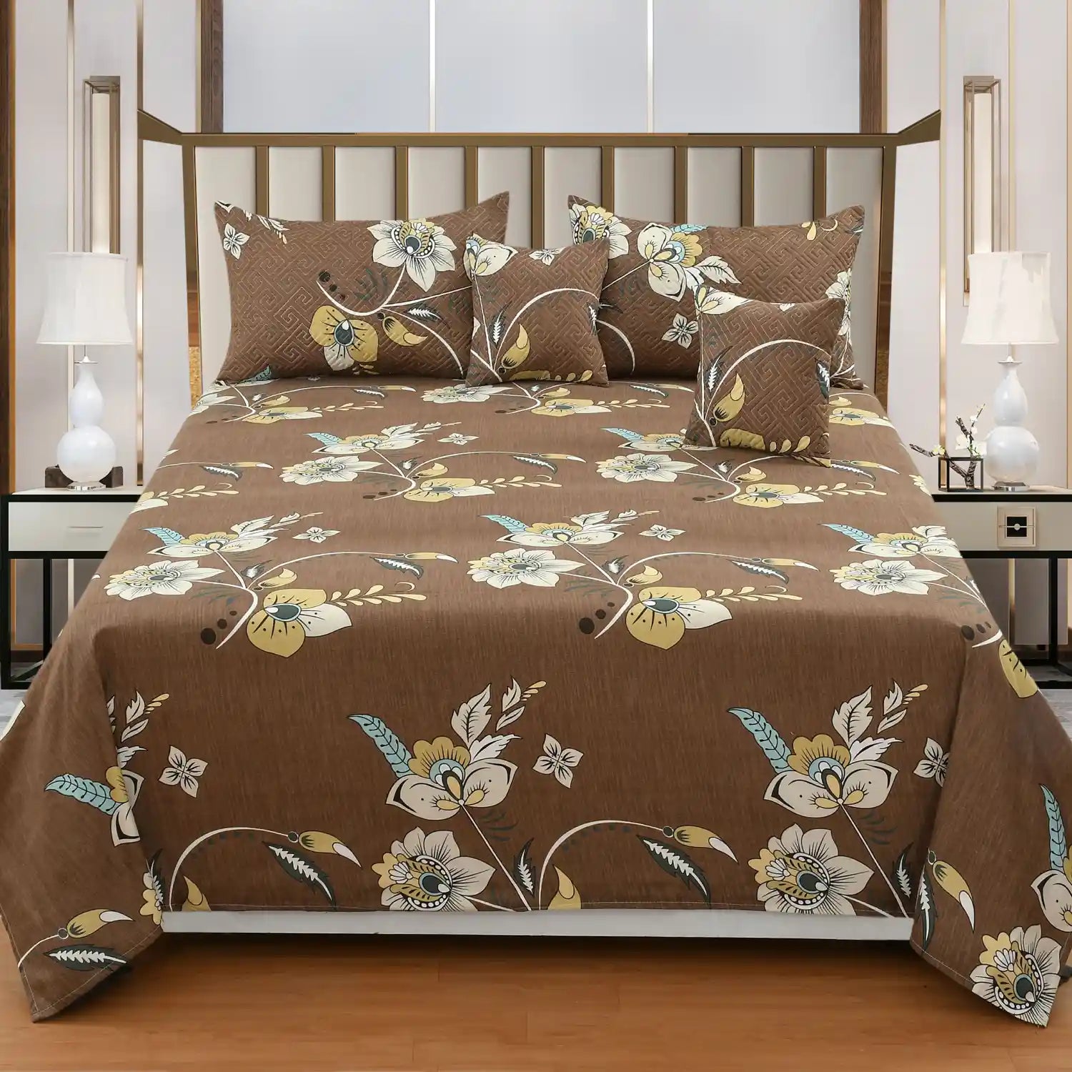 Caramello - 5 Pieces - Quilted Bedding Set (90 x 90 inches)