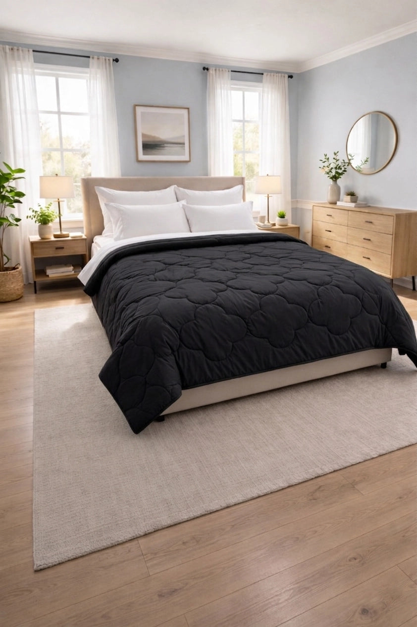 Reversible Double Bed Comforter - Obsidian & Ash (Clover)
