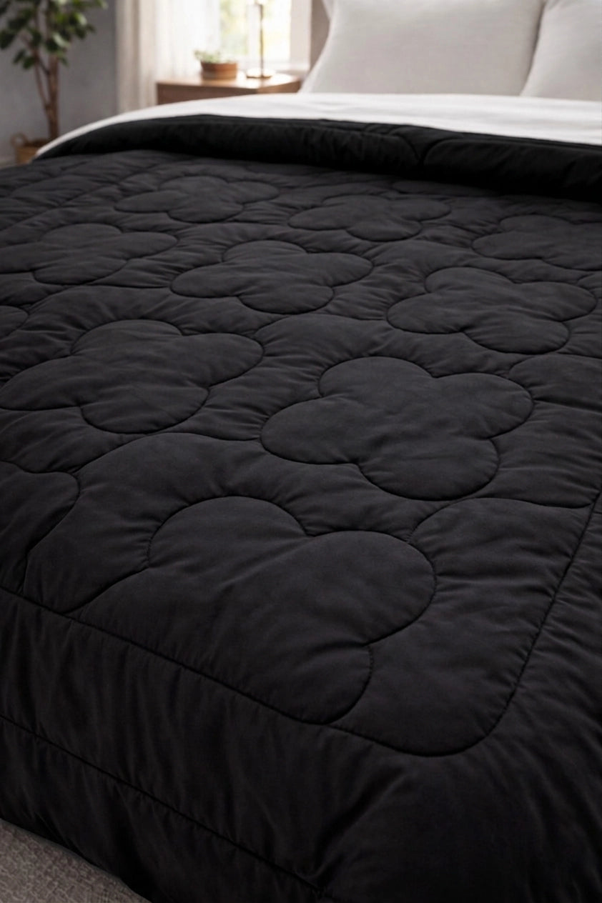 Reversible Double Bed Comforter - Obsidian & Ash (Clover)