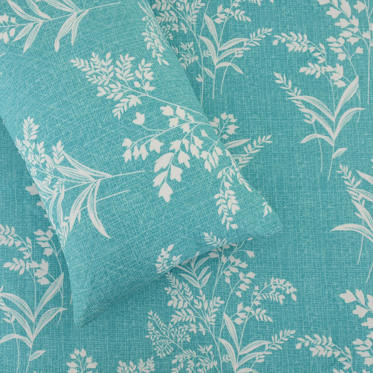 Tuscany - 5 Pieces - Quilted Bedding Set (90 x 90 inches)
